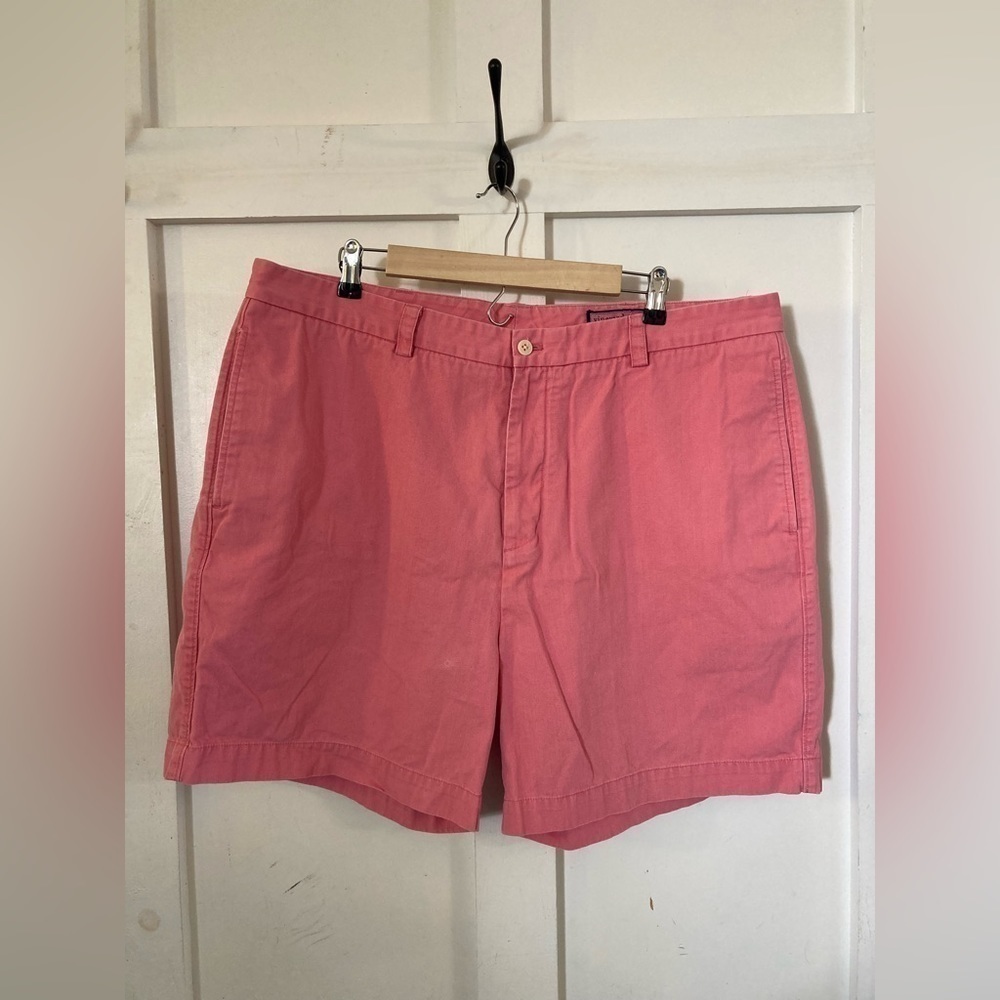 VINEYARD vines by Shep & Ian Dock shorts flat front salmon color size 40